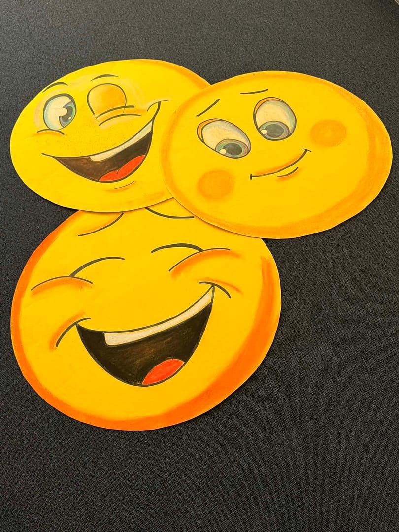uśmiechnięte buźki